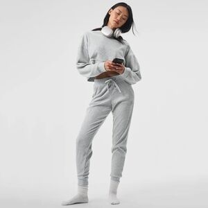Alo Yoga Muse Hoodie and Sweatpants Set in Heather Grey Size Small